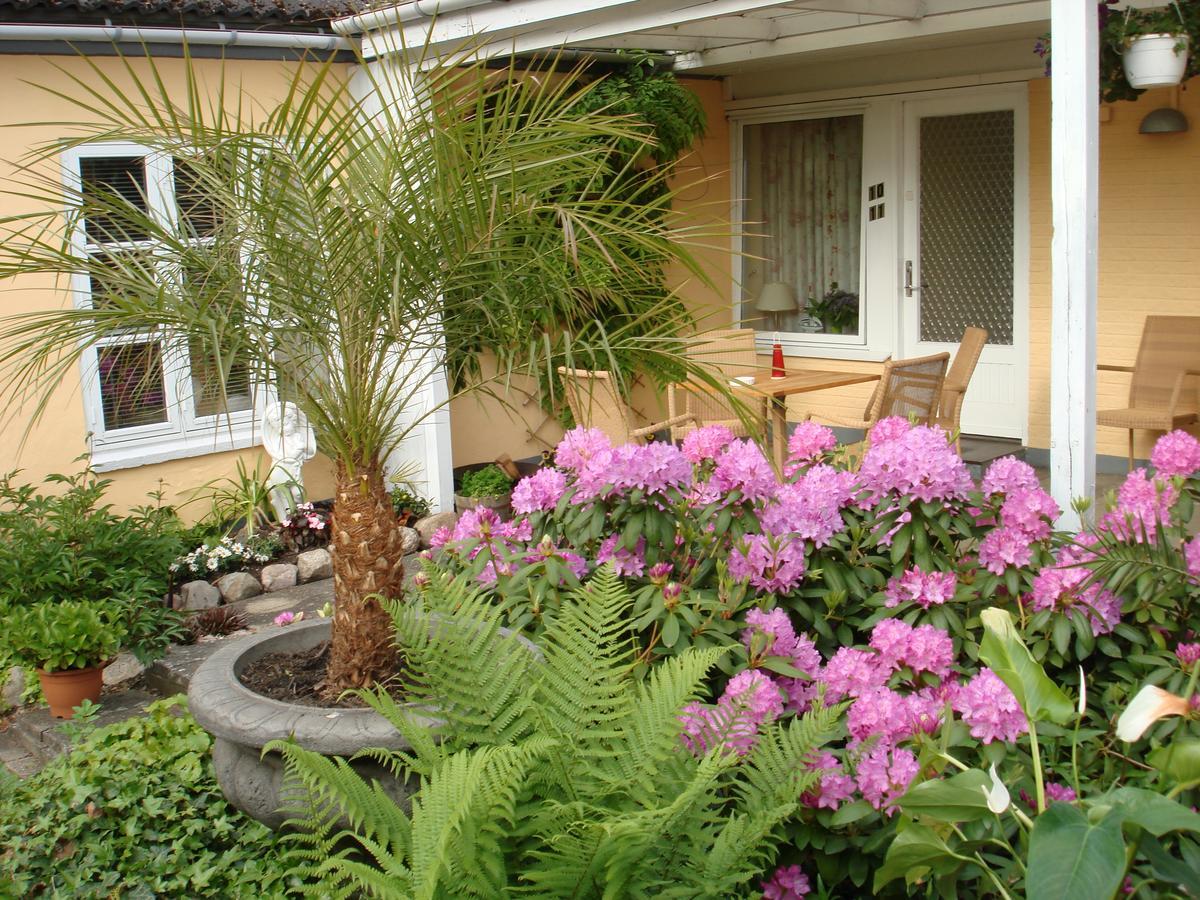 Strandidyl Bed And Breakfast Kelstrup Exterior photo